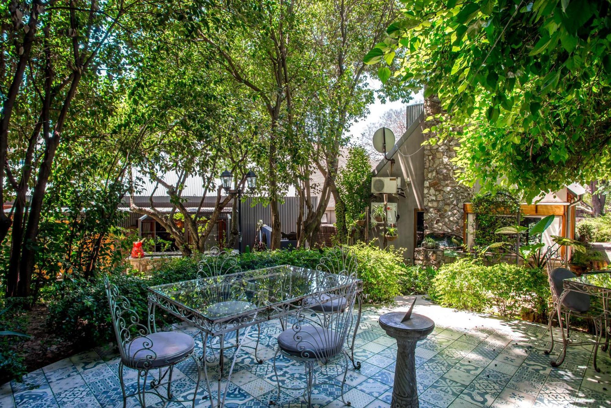 Festina Lente Guesthouse Johannesburg Esterno foto