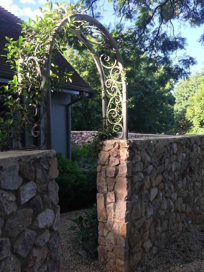 Festina Lente Guesthouse Johannesburg Esterno foto